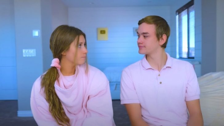 Pink Shirt Couple break up